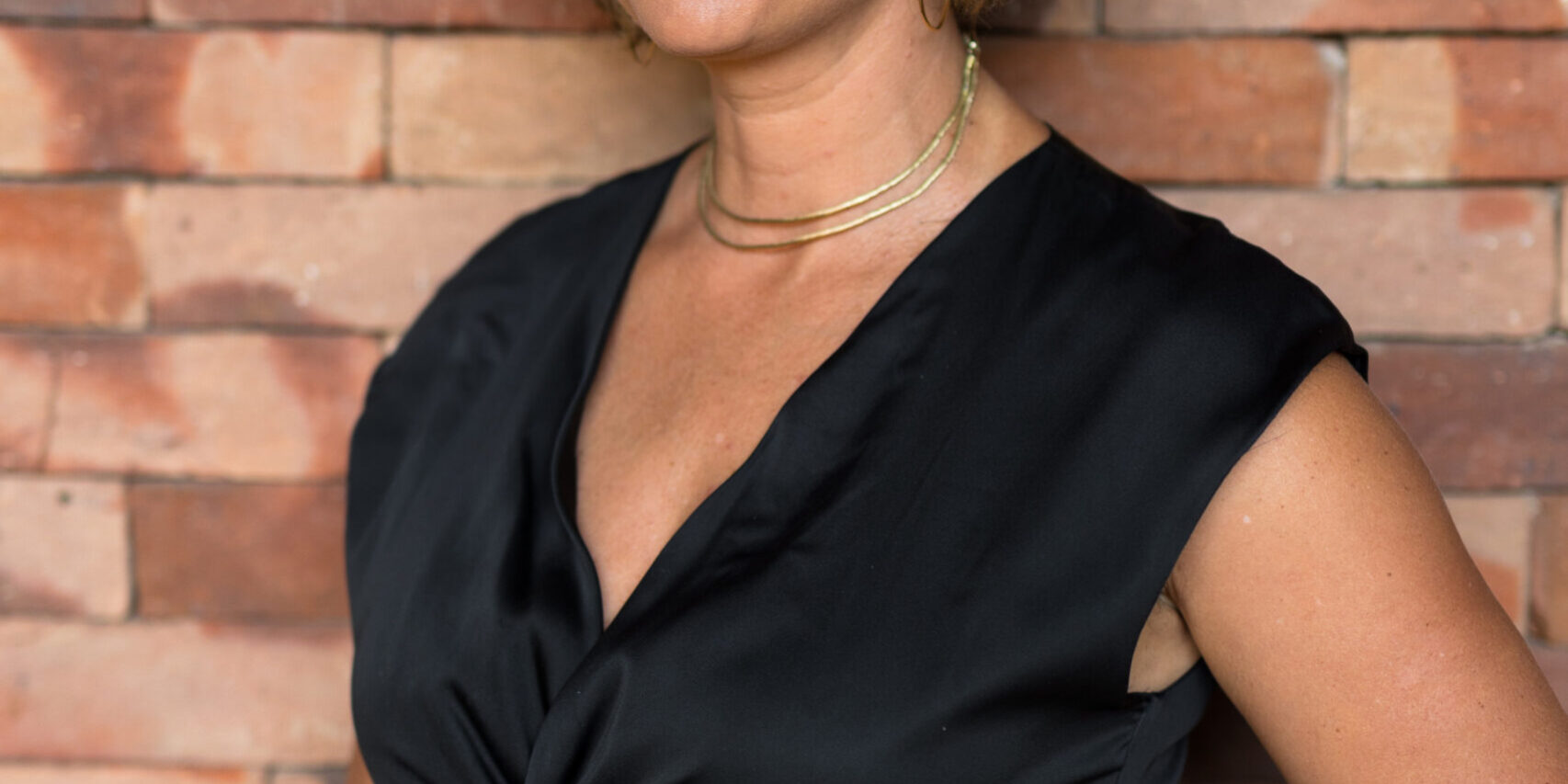 naiara anacleto cabeleireira e maquiadora Naiara cabeleireira cortes maquiagens designer de sobrancelhas